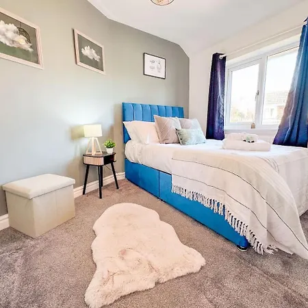 Raygill House By Furnished 4br Shadwell House Ideal For Contractors & Relocations Families بيت للعطل