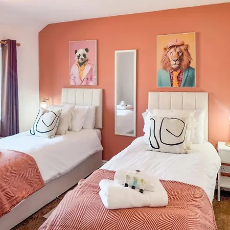 Raygill House By Furnished 4br Shadwell House Ideal For Contractors & Relocations Families بيت للعطل *