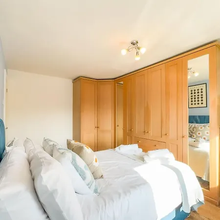 Raygill House By Furnished 4br Shadwell House Ideal For Contractors & Relocations Families