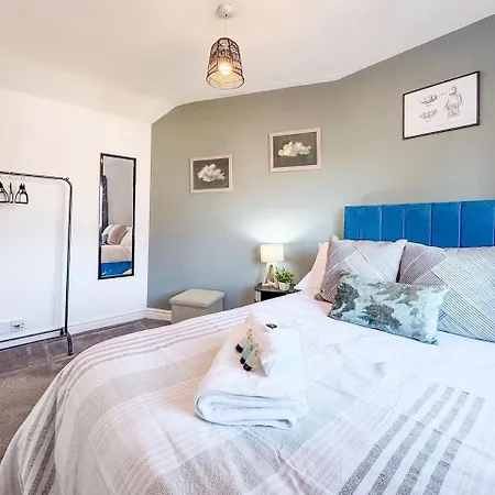 Raygill House By Furnished 4br Shadwell House Ideal For Contractors & Relocations Families بيت للعطل