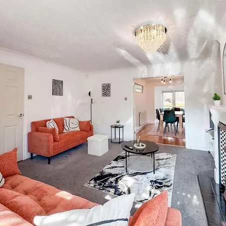 Дом отдыха Raygill House By Furnished 4br Shadwell House Ideal For Contractors & Relocations Families