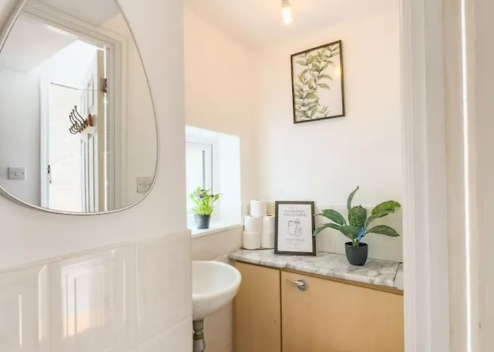 Casa vacanze Raygill House By Furnished 4br Shadwell House Ideal For Contractors & Relocations Families