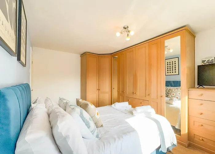 Raygill House By Furnished 4br Shadwell House Ideal For Contractors & Relocations Families