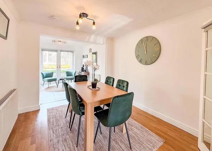 Raygill House By Furnished 4br Shadwell House Ideal For Contractors & Relocations Families 利兹