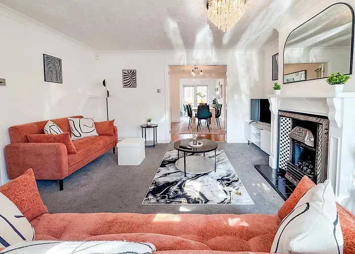 Raygill House By Furnished 4br Shadwell House Ideal For Contractors & Relocations Families 度假居 利兹